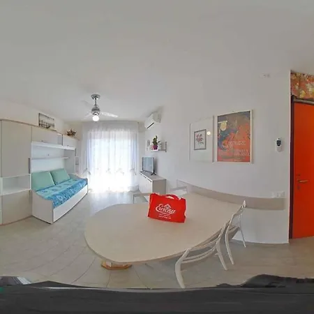 Apartamento Apartments In Lignano Sabbiadoro 42763